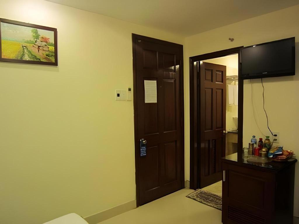 Nui Thanh Hotel Хошимин Екстериор снимка