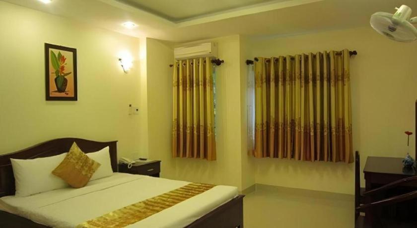 Nui Thanh Hotel Хошимин Екстериор снимка