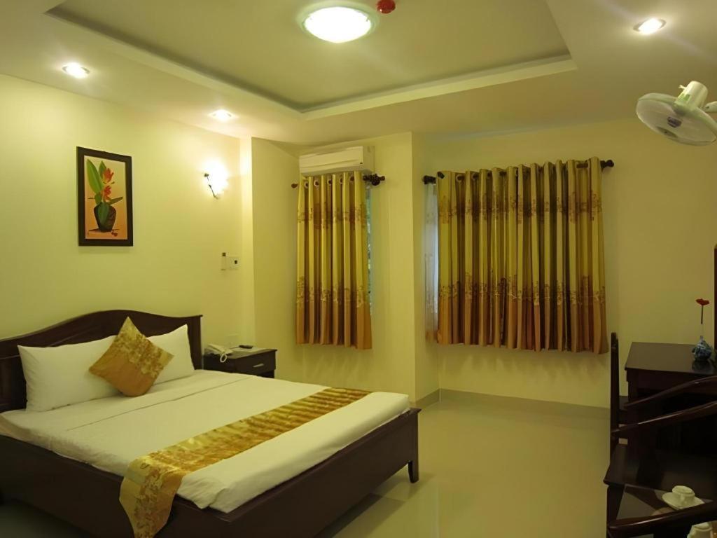 Nui Thanh Hotel Хошимин Екстериор снимка