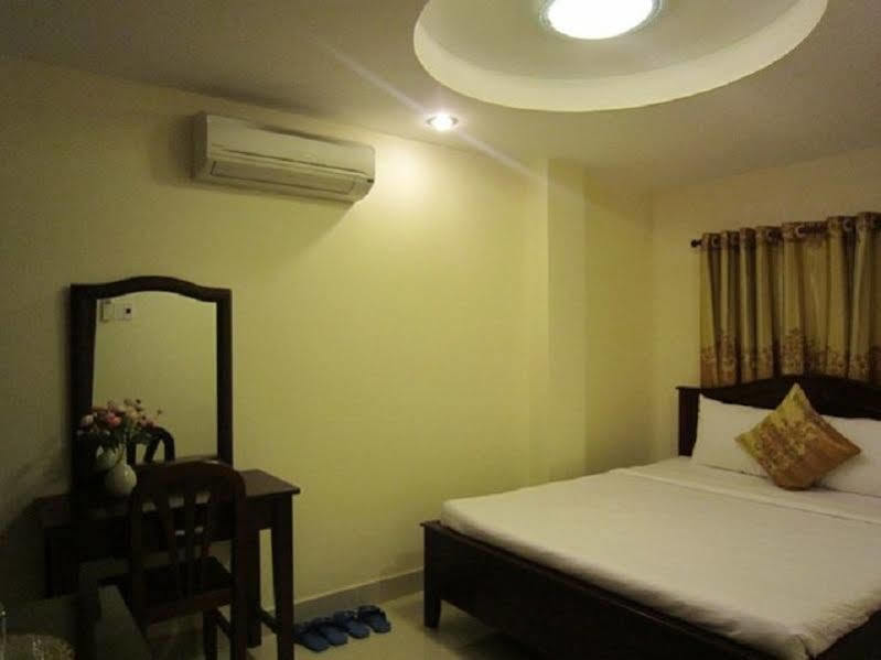 Nui Thanh Hotel Хошимин Екстериор снимка